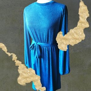 NWT Amazing VERO MODA belted dress